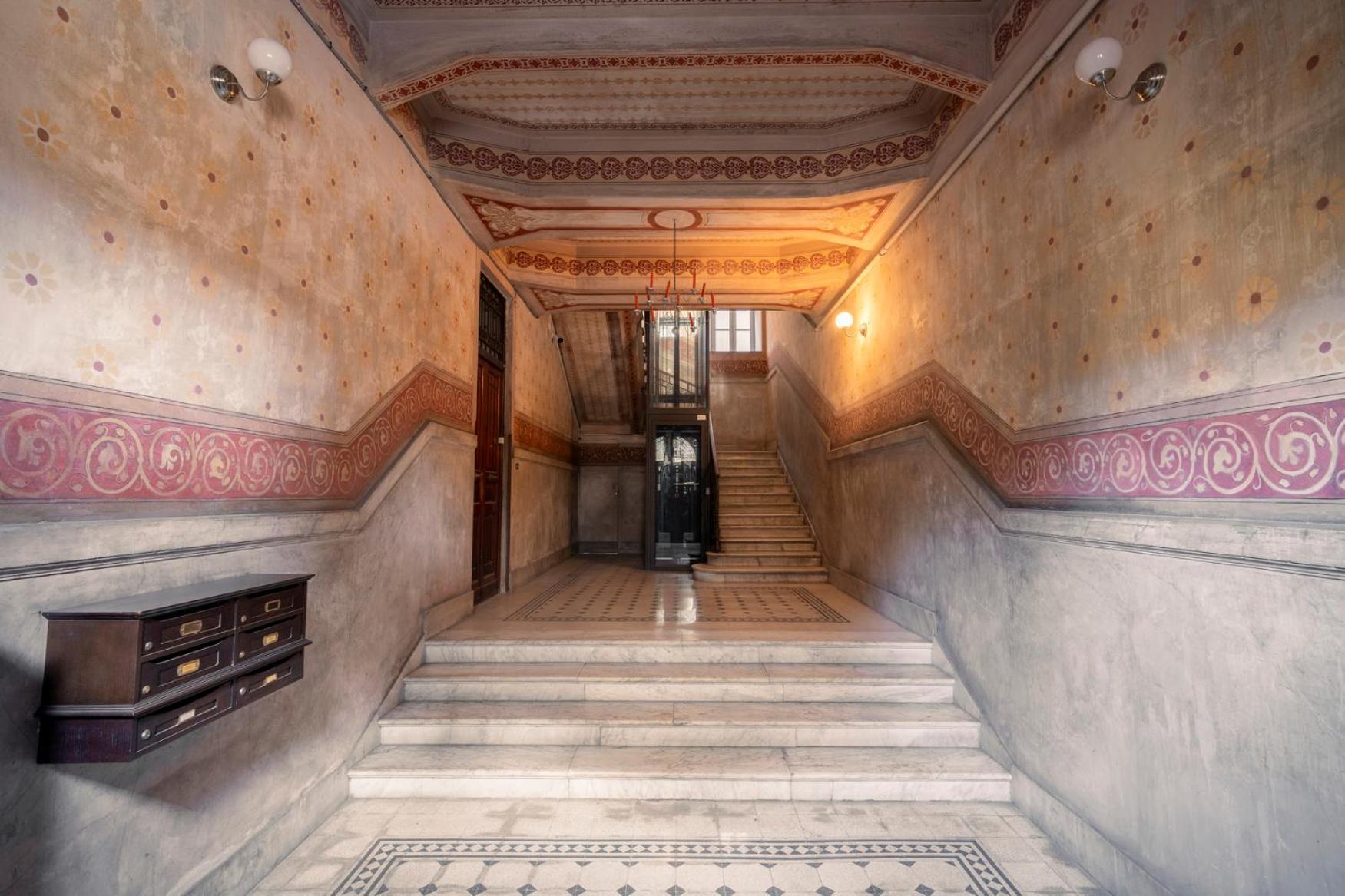 360Me Palace Mesyna Zewnętrze zdjęcie
